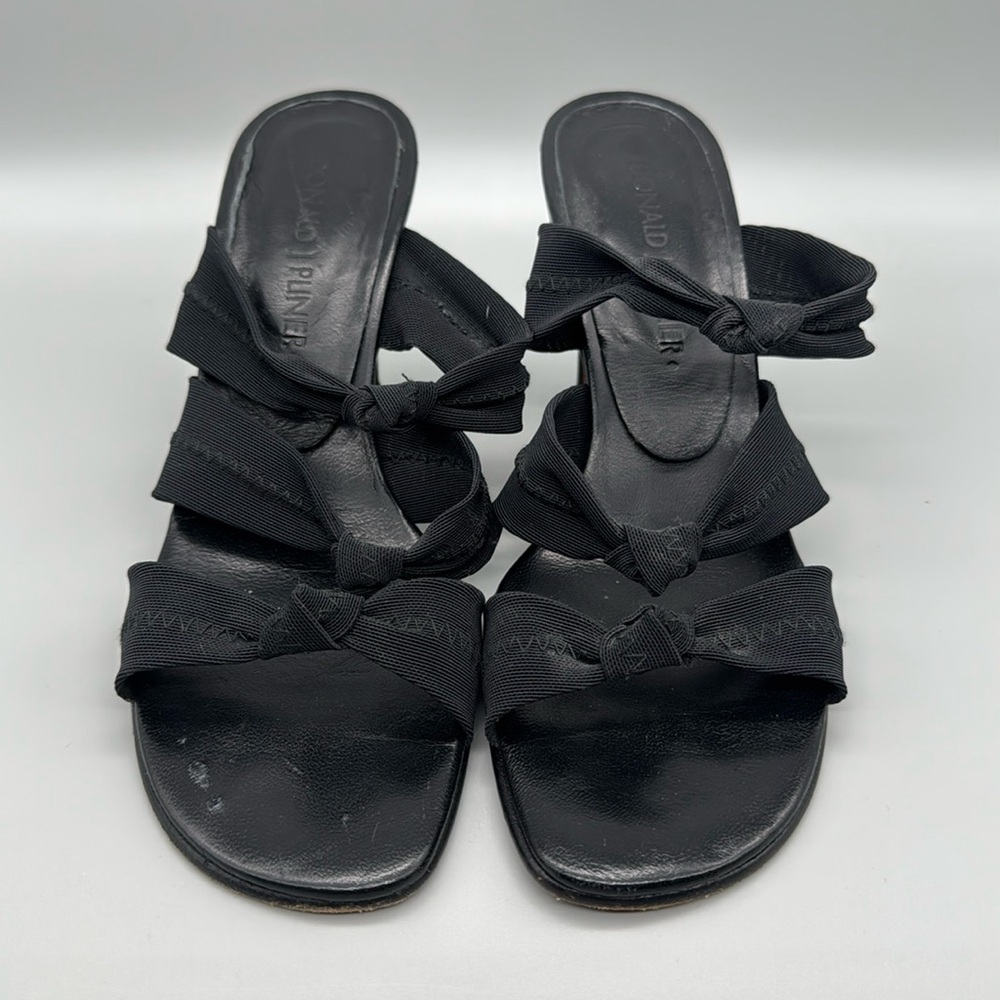 Donald J Pliner black heels size 7.5